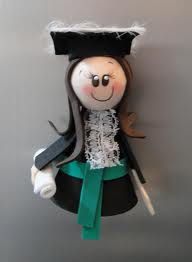 bonequinha para lembrancinha de formatura.